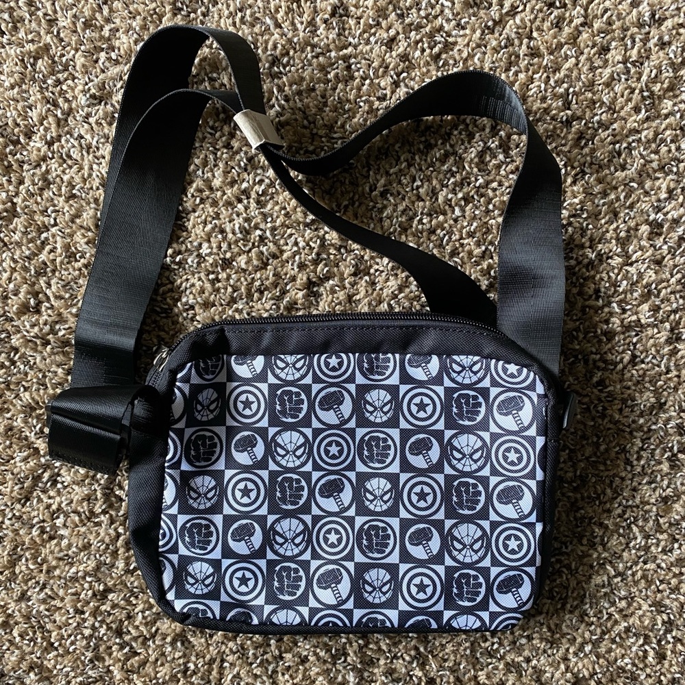 Marvel Avengers Black & White Cross Body Bag